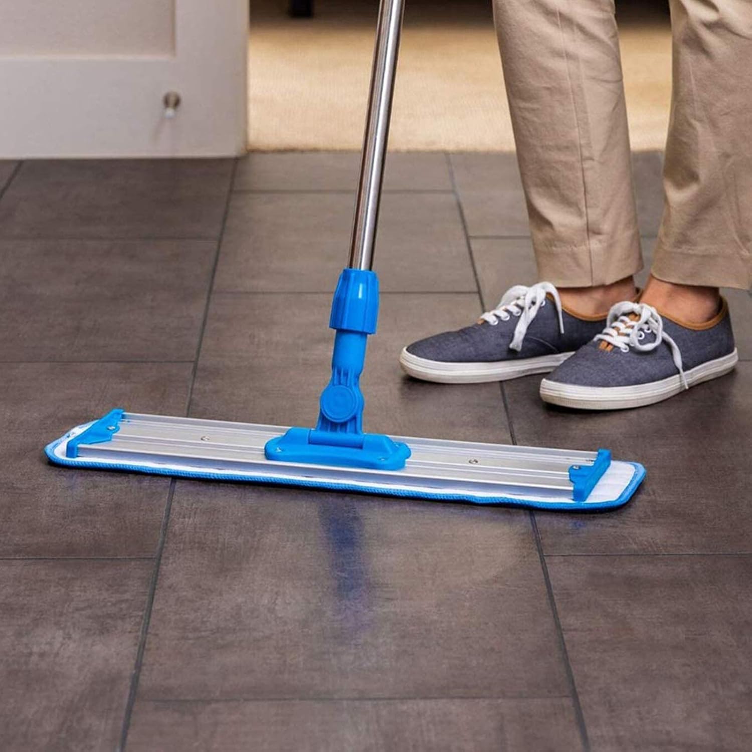 Versatile 18x6 Microfiber Mop Refill