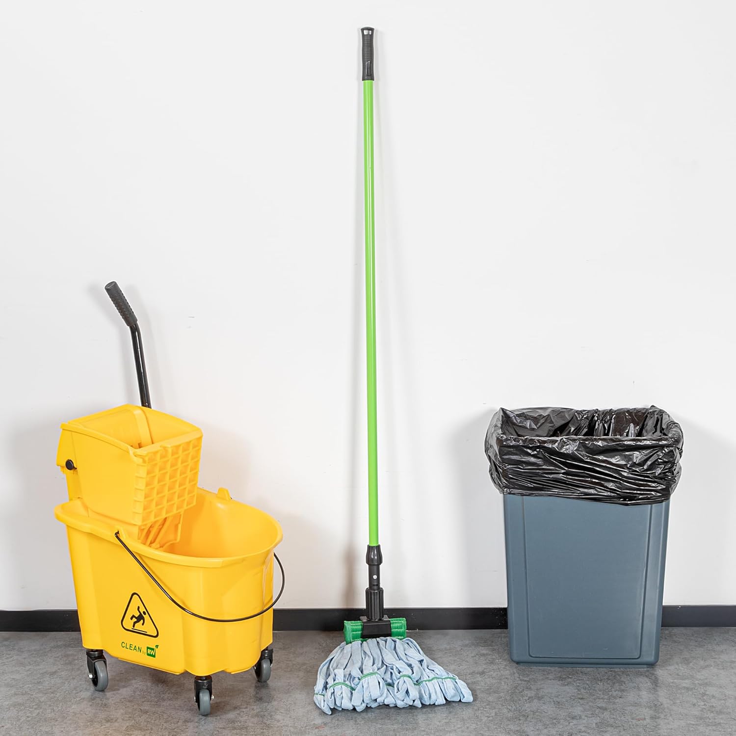 Efficient Mopping Secure Grip Pro Takes
