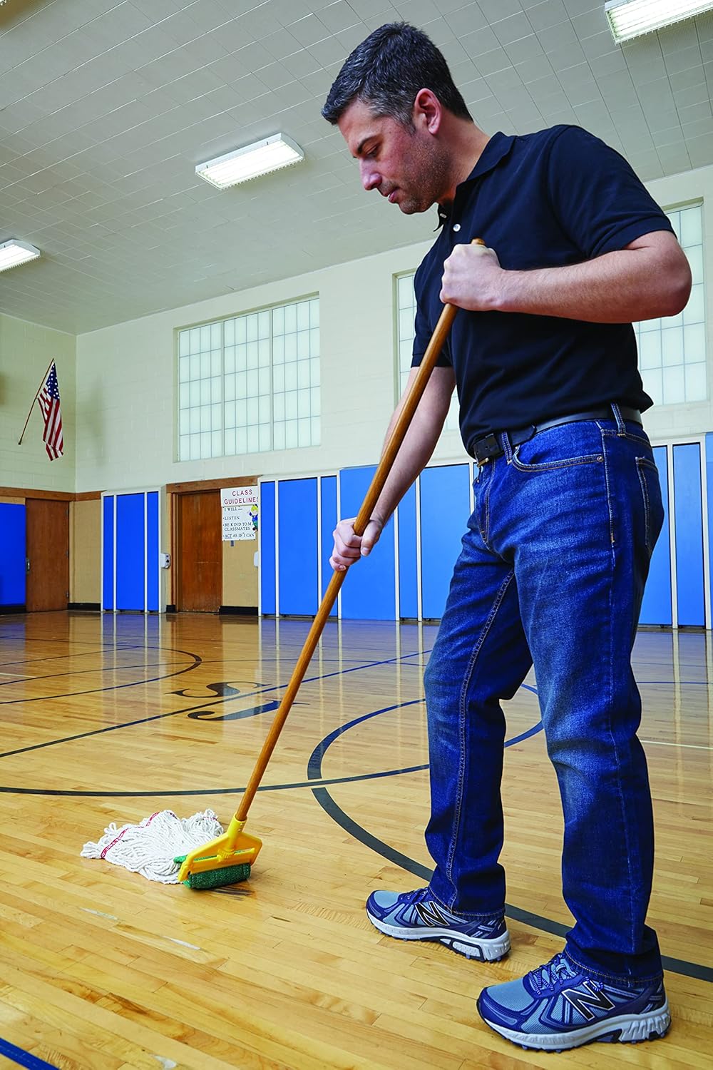 rubbermaid 60-inch wood wet mop handle heavy-duty for professional use